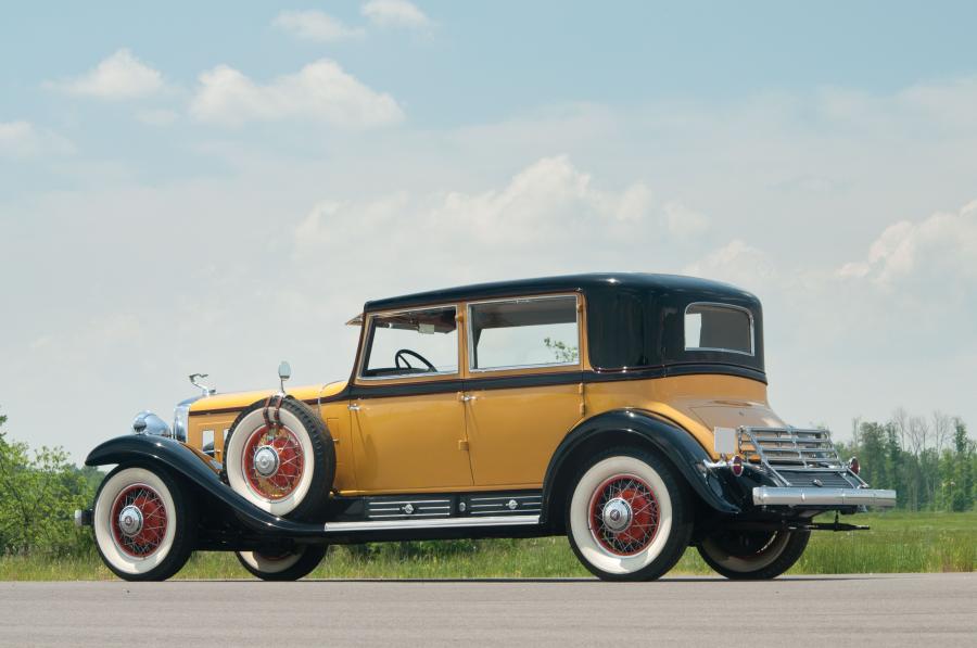  Cadillac Sixteen Madame X Club Sedan by Fleetwood 1930 года  (фото 20 из 20)
